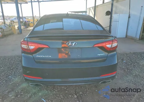 2015 Hyundai Sonata Sport z USA, uszkodzony, nr VIN 5NPE34AF1FH053258
